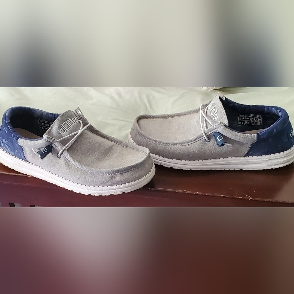 Hey Dude size 9 like new